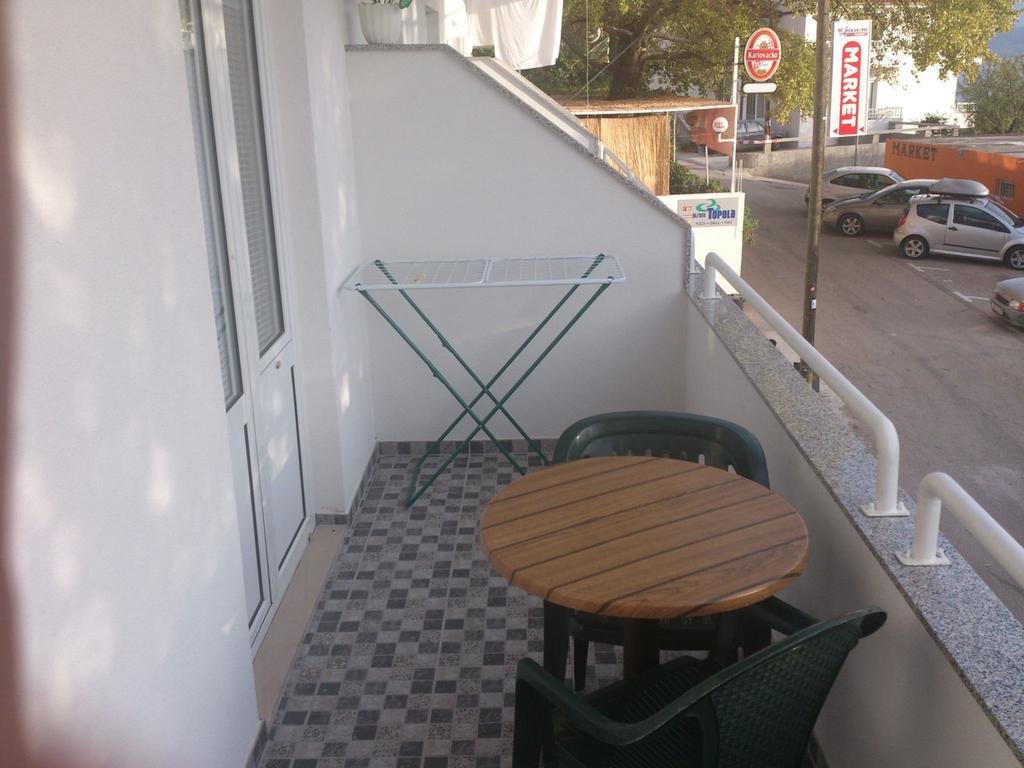 Brig Apartments Živogošće Eksteriør billede