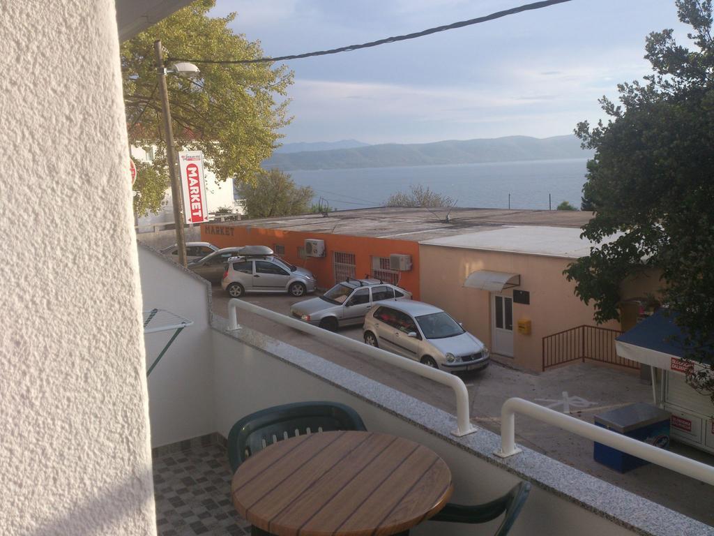Brig Apartments Živogošće Eksteriør billede