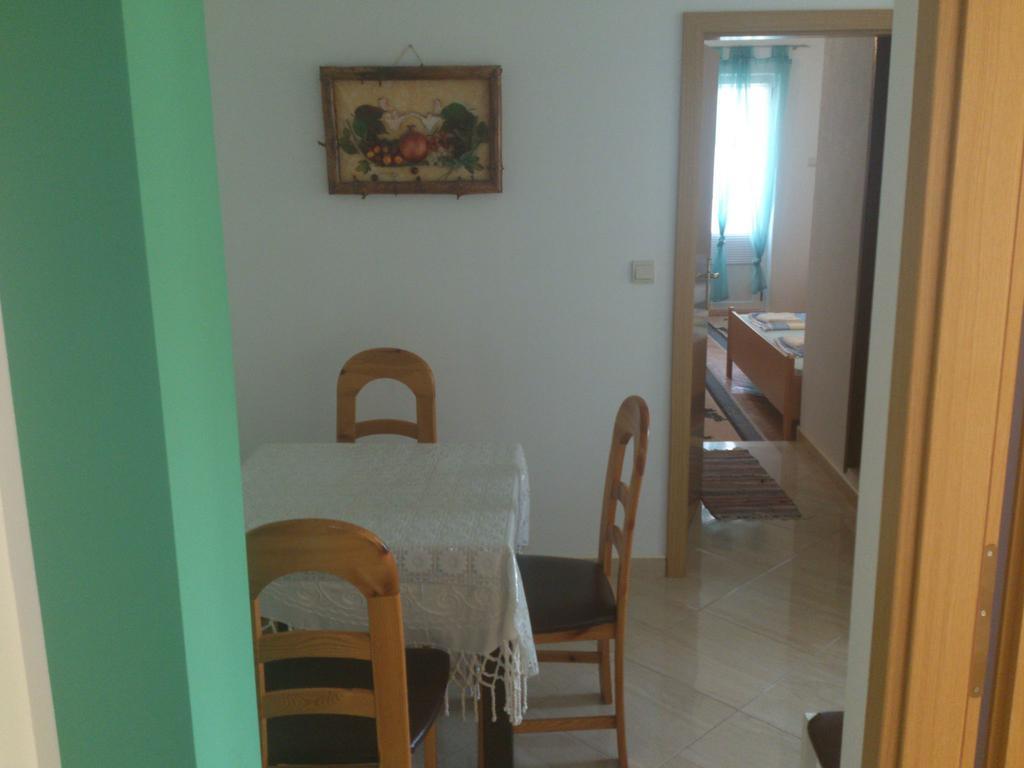 Brig Apartments Živogošće Eksteriør billede