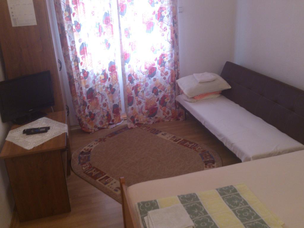 Brig Apartments Živogošće Eksteriør billede