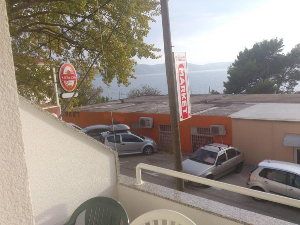 Brig Apartments Živogošće Eksteriør billede