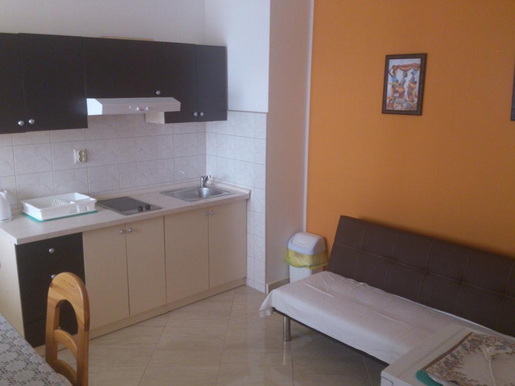 Brig Apartments Živogošće Eksteriør billede