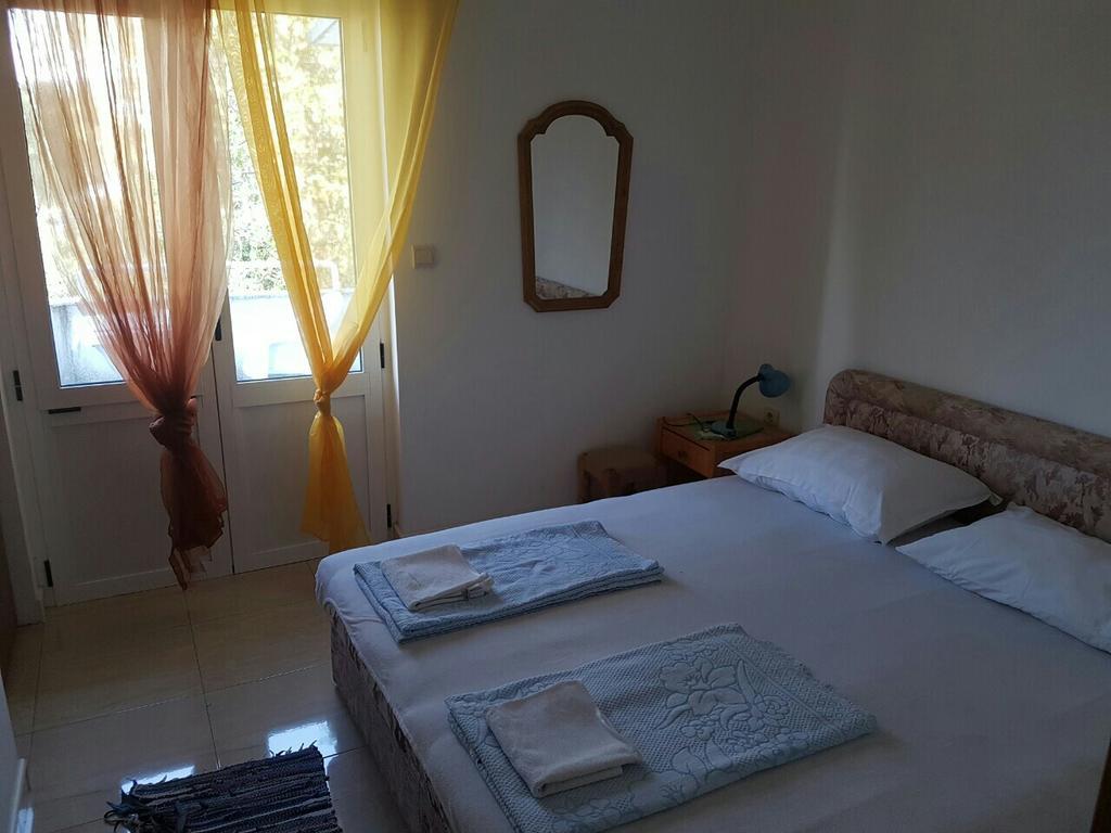 Brig Apartments Živogošće Eksteriør billede
